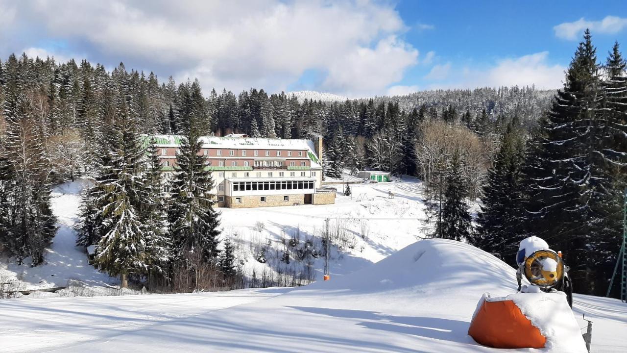 Chata Orovsky Zelezna Ruda Bagian luar foto